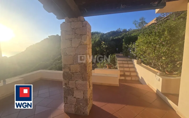 Dom na  sprzedaż COSTA PARADISO - Dom w skałach.